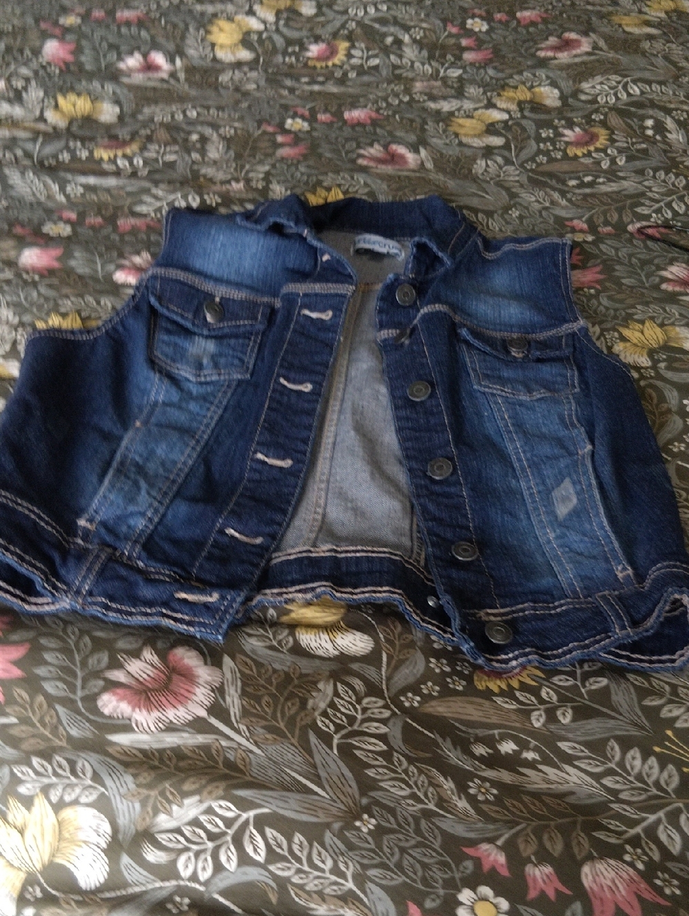 Source Unknown Dark Blue Denim Vest - Women's Button-Front Sleeveless Jacket